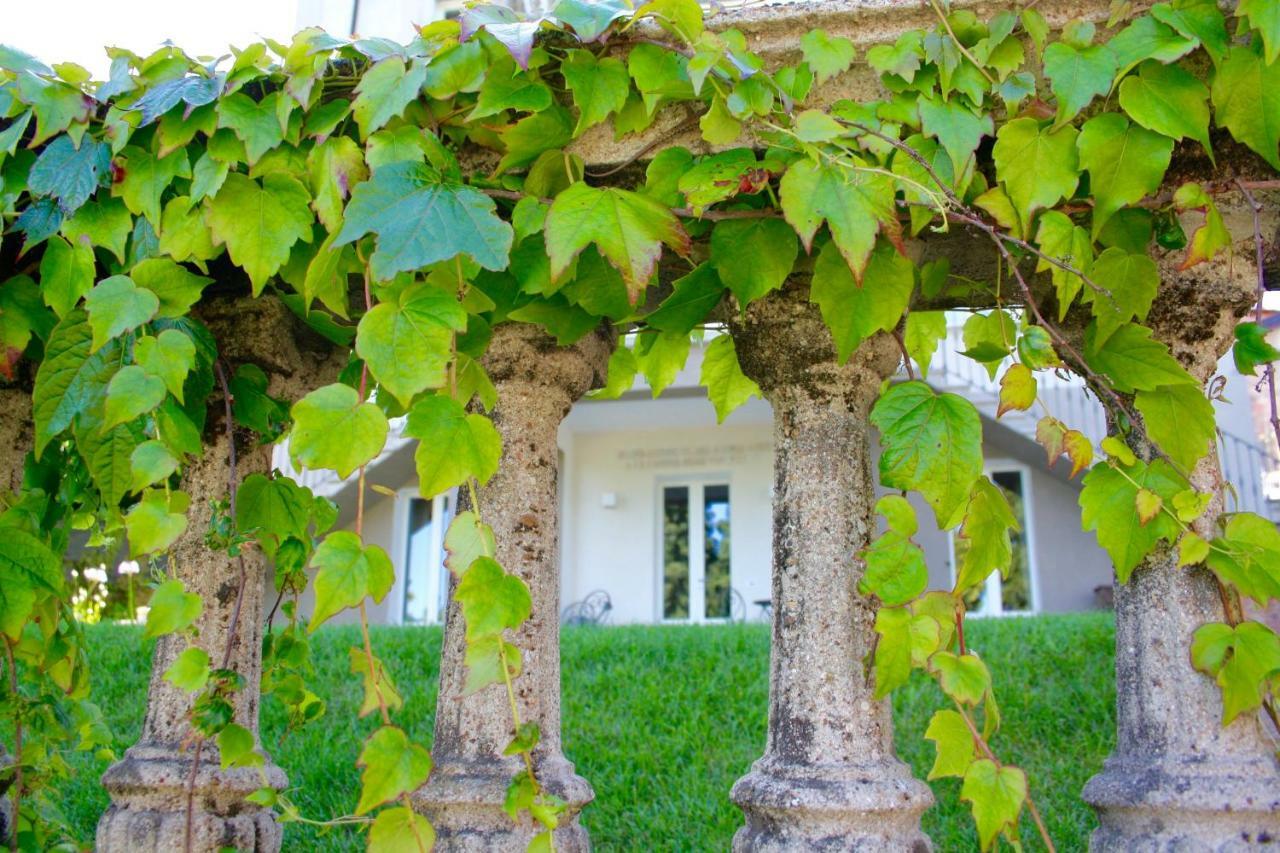 White Lilac Romantic - Adults Only Bed & Breakfast Arona